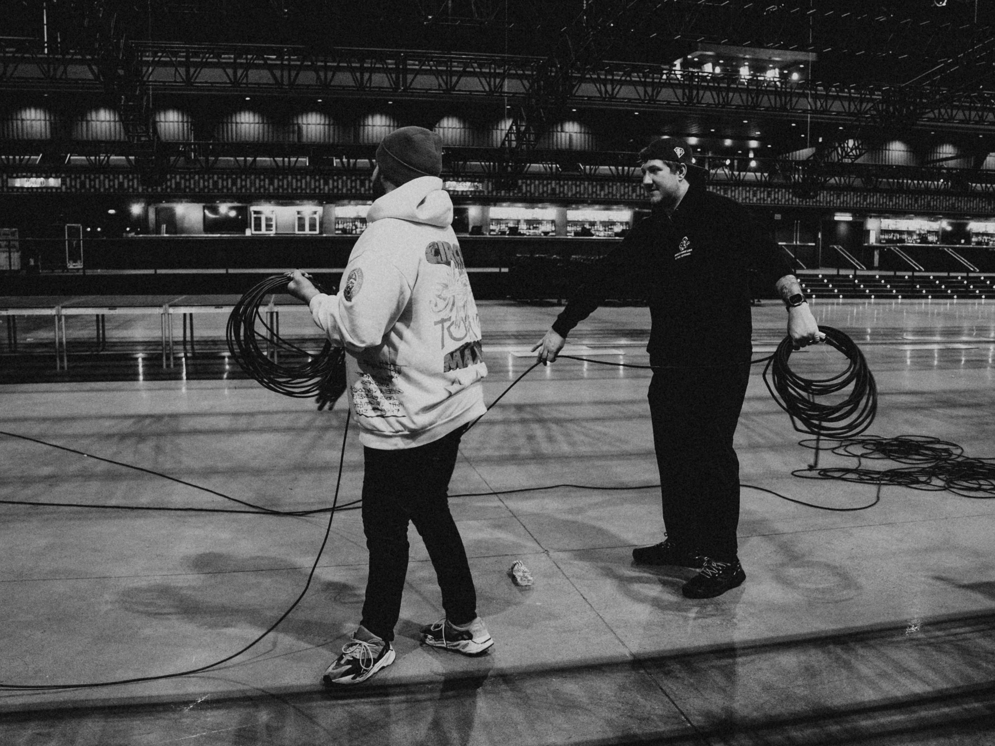 AHLC stage and carpentry crew on a Minnesota tour build
